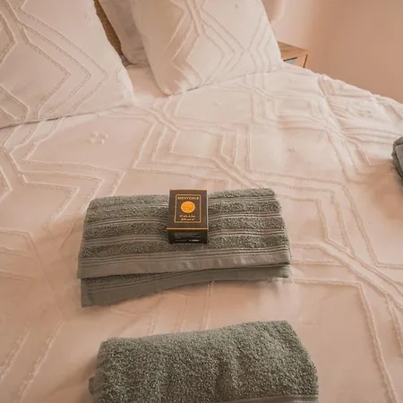 Appartement, Au Chant Des Oiseaux