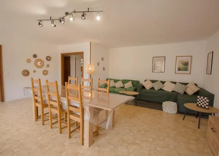 Appartement, Au Chant Des Oiseaux